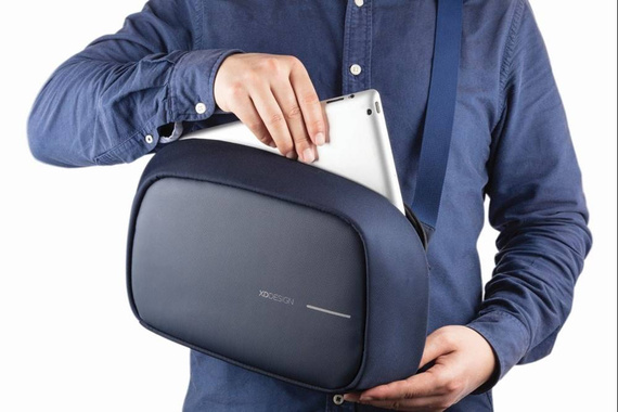 Plecak na jedno ramię XD Design Bobby Sling granatowy