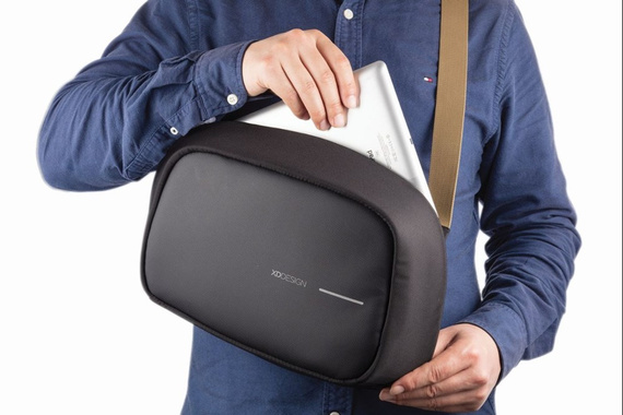 Plecak miejski z poliestru XD Design Bobby Sling czarny