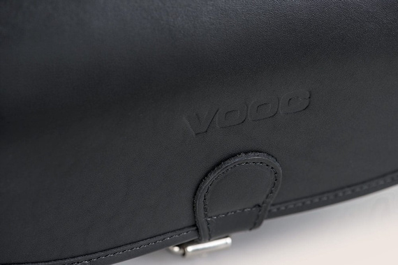 Listonoszka damska skórzana Vooc P27 czarna